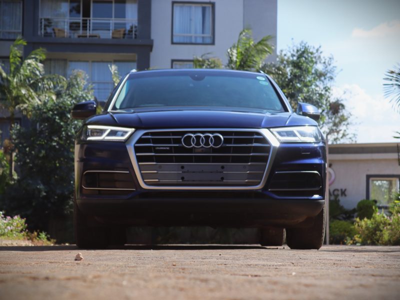 🔵 AUDI Q5 – YOM 2018 | Dynamic Blue Luxury with a Powerful 2000CC Engine