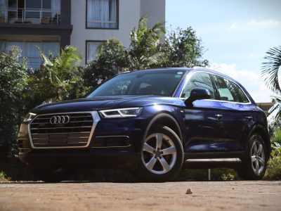 🔵 AUDI Q5 – YOM 2018 | Dynamic Blue Luxury with a Powerful 2000CC Engine
