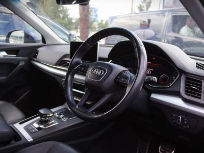 🔵 AUDI Q5 – YOM 2018 | Dynamic Blue Luxury with a Powerful 2000CC Engine