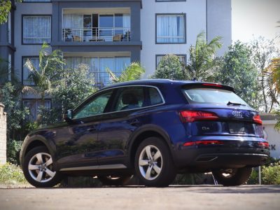 🔵 AUDI Q5 – YOM 2018 | Dynamic Blue Luxury with a Powerful 2000CC Engine