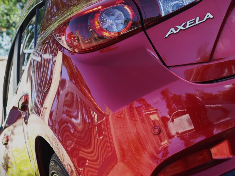 🍷 MAZDA AXELA HATCHBACK – YOM 2018 | Sporty Wine Red with a Smooth 1500CC Petrol Engine