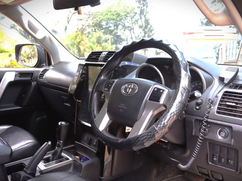 🚙 TOYOTA LAND CRUISER PRADO – YOM 2015 | Powerful 2800CC Diesel with Sunroof