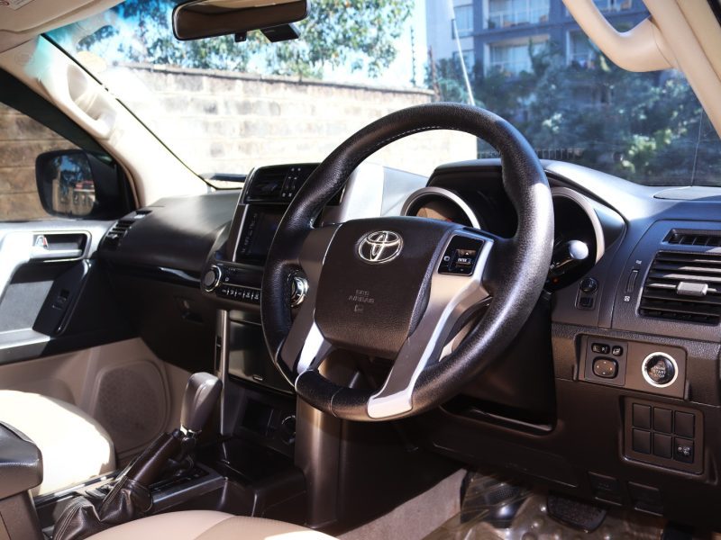 🤍 TOYOTA LAND CRUISER TX – YOM 2014 | Legendary Strength in Elegant White Reliable • Powerful • Built to Last