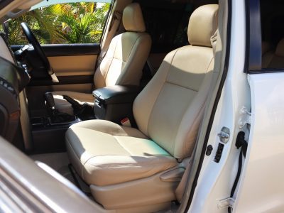 🤍 TOYOTA LAND CRUISER TX – YOM 2014 | Legendary Strength in Elegant White Reliable • Powerful • Built to Last