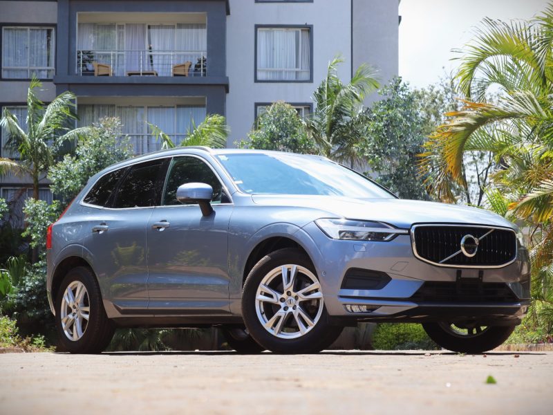 💙 VOLVO XC60 – 2018 | Elegant Blue SUV with 2000CC Diesel Twin-Turbo Power Luxury • Performance • Scandinavian Design