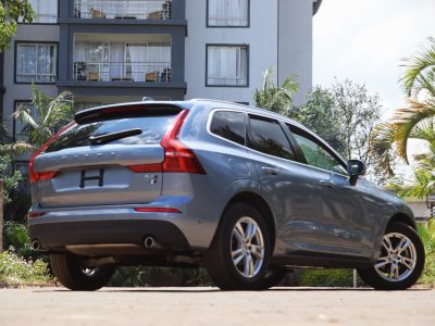 💙 VOLVO XC60 – 2018 | Elegant Blue SUV with 2000CC Diesel Twin-Turbo Power Luxury • Performance • Scandinavian Design