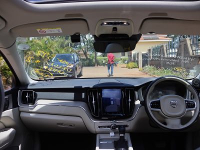 💙 VOLVO XC60 – YOM 2018 | Elegant Blue with Sunroof & 2000CC Diesel Twin-Turbo Power