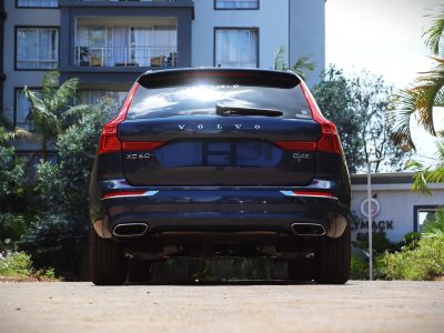 💙 VOLVO XC60 – YOM 2018 | Elegant Blue with Sunroof & 2000CC Diesel Twin-Turbo Power