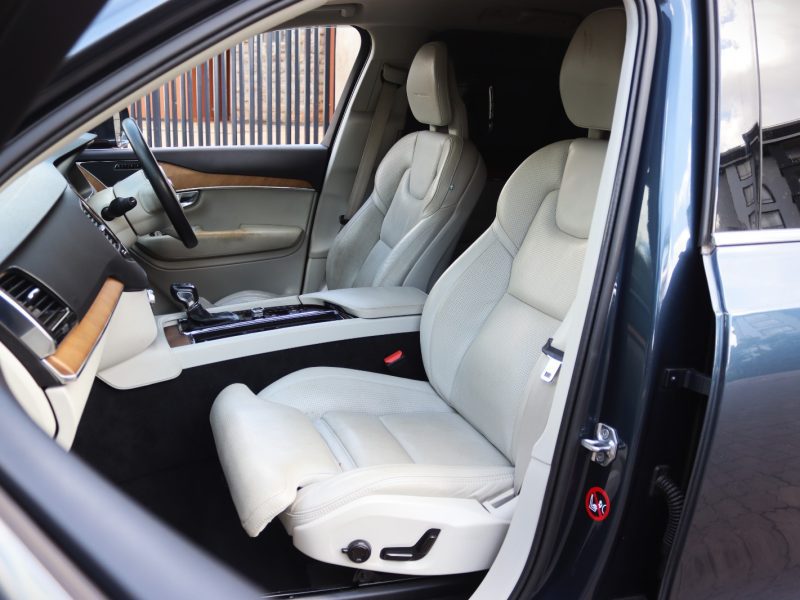 💙 VOLVO XC90 T6 – YOM 2018 | Elegant Blue Luxury SUV with 2000CC Petrol Twin-Turbo Power Scandinavian Excellence • Powerful Performance • Ultimate Safety