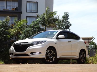 🤍 2018 HONDA VEZEL HYBRID – WHITE | 1500CC PETROL HYBRID • SPORTY • FUEL-EFFICIENT CROSSOVER SUV