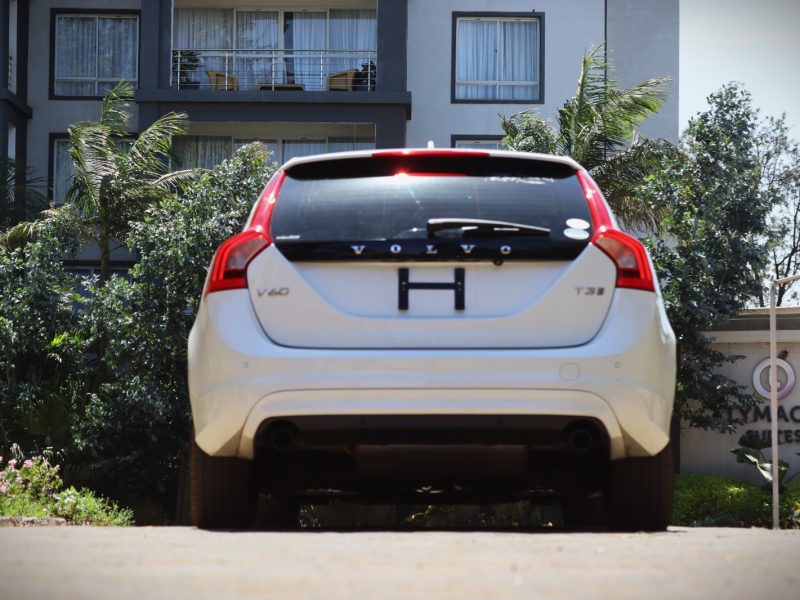 🤍 2018 VOLVO V60 T3 – WHITE | 1500CC PETROL TURBO • PREMIUM WAGON • SCANDINAVIAN DESIGN