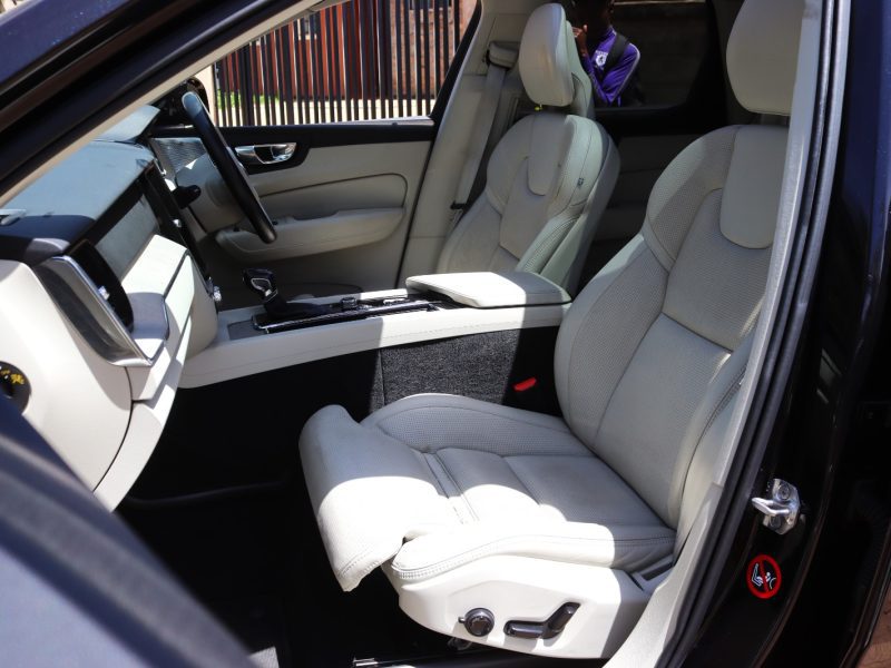 🖤 2019 VOLVO XC60 INSCRIPTION – BLACK | 2000CC DIESEL TURBO • PANORAMIC SUNROOF • BOWERS & WILKINS SOUND