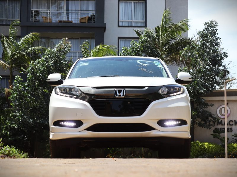 🤍 2018 HONDA VEZEL HYBRID – WHITE | 1500CC PETROL HYBRID • SPORTY • FUEL-EFFICIENT CROSSOVER SUV