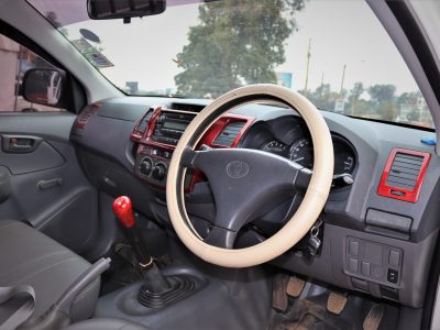 🛻 2014 TOYOTA HILUX SINGLE CAB – MANUAL | 2500CC PETROL • TOUGH WORKHORSE • UNSTOPPABLE RELIABILITY