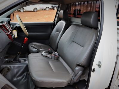 🛻 2014 TOYOTA HILUX SINGLE CAB – MANUAL | 2500CC PETROL • TOUGH WORKHORSE • UNSTOPPABLE RELIABILITY