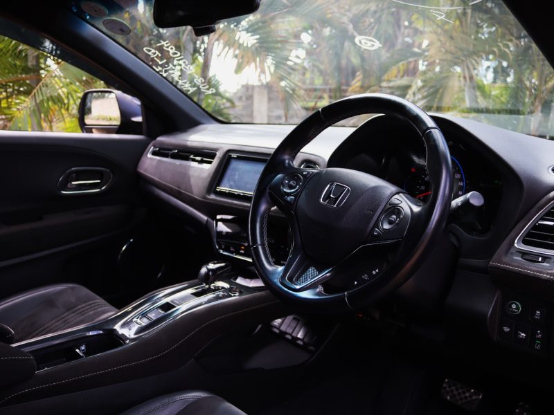 ⚫ 2019 HONDA VEZEL RS HYBRID – BLACK | 1500CC PETROL HYBRID • SPORTY RS TRIM • FUEL-EFFICIENT COMPACT SUV