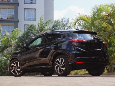 ⚫ 2019 HONDA VEZEL RS HYBRID – BLACK | 1500CC PETROL HYBRID • SPORTY RS TRIM • FUEL-EFFICIENT COMPACT SUV