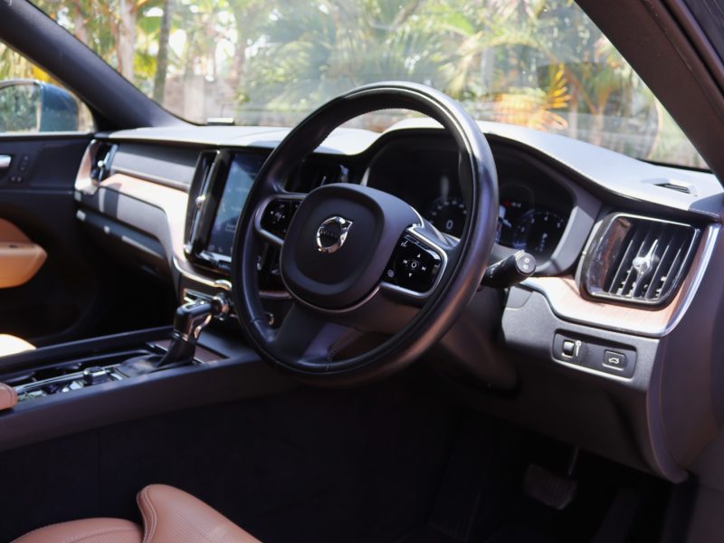 🔵 2019 VOLVO XC60 T5 INSCRIPTION – ELEGANT BLUE | 2000CC PETROL TURBO • LUXURY INSCRIPTION TRIM • HARMAN KARDON SOUND