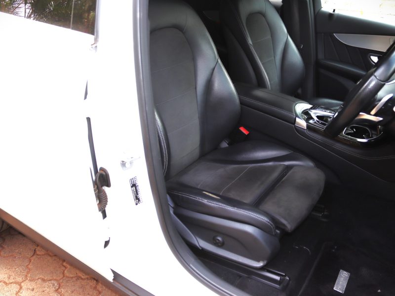 🤍 2019 MERCEDES-BENZ GLC 220d – WHITE | 2200CC DIESEL TURBO • LUXURY SUV • PREMIUM PERFORMANCE