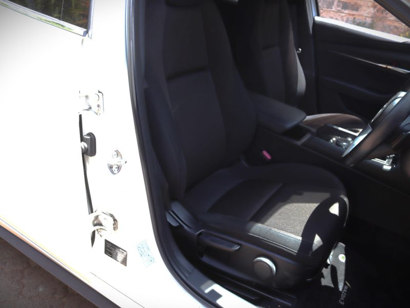 🚗 MAZDA 3 2020 – 1500CC DIESEL | SPORTY • FUEL-EFFICIENT • MODERN COMFORT