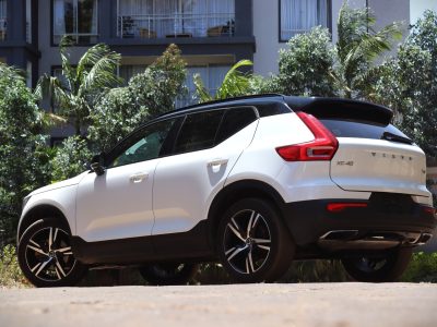 🚗 WHITE 2020 VOLVO XC40 R-DESIGN – 2000CC PETROL TURBO | SPORTY • LUXURY • PERFORMANCE