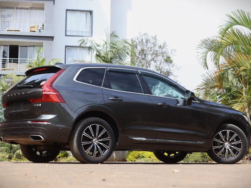 🟢 2019 VOLVO XC60 INSCRIPTION – GREEN | LUXURY SUV • SUNROOF • BOWERS & WILKINS • PREMIUM COMFORT