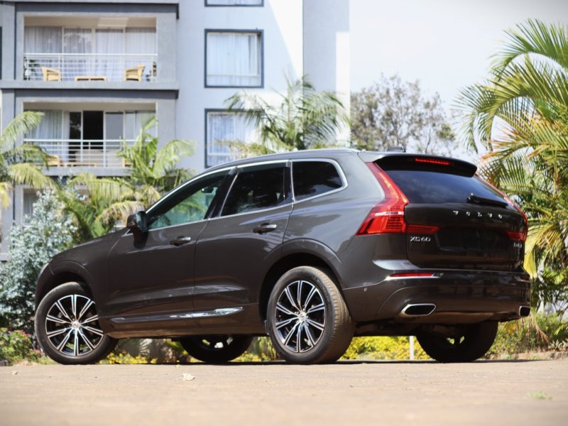 🟢 2019 VOLVO XC60 INSCRIPTION – GREEN | LUXURY SUV • SUNROOF • BOWERS & WILKINS • PREMIUM COMFORT