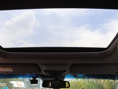 🚙 2019 HONDA CR-V HYBRID – WHITE | 2000CC PETROL HYBRID • LUXURY SUV • FUEL EFFICIENT • FAMILY COMFORT