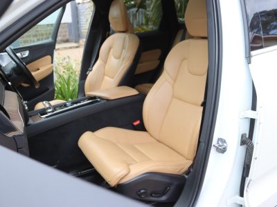 🚙 2020 VOLVO XC60 T8 – NEW MODEL 2000CC Petrol Turbo Plug-In Hybrid • Elegant White • Ultimate Luxury SUV