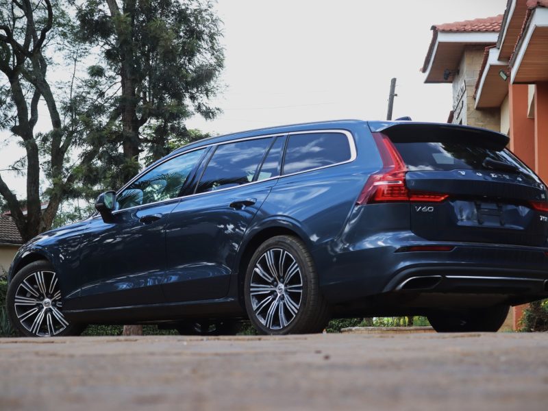 🚙 2020 VOLVO V60 T5 INSCRIPTION – NEW SHAPE • LUXURY SPORTS WAGON • TURBO PERFORMANCE