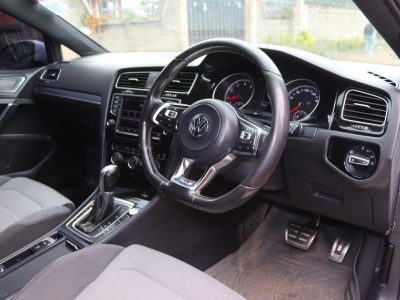 🚗 Volkswagen Passat Variant – WHITE | 1400CC PETROL • EXECUTIVE WAGON • PRACTICAL FAMILY CAR