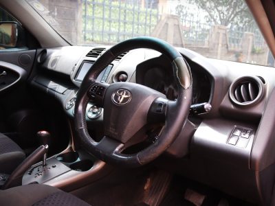 🚙 2012 TOYOTA VANGUARD – BLACK | RELIABLE SUV • SPACIOUS • PRACTICAL FAMILY CAR