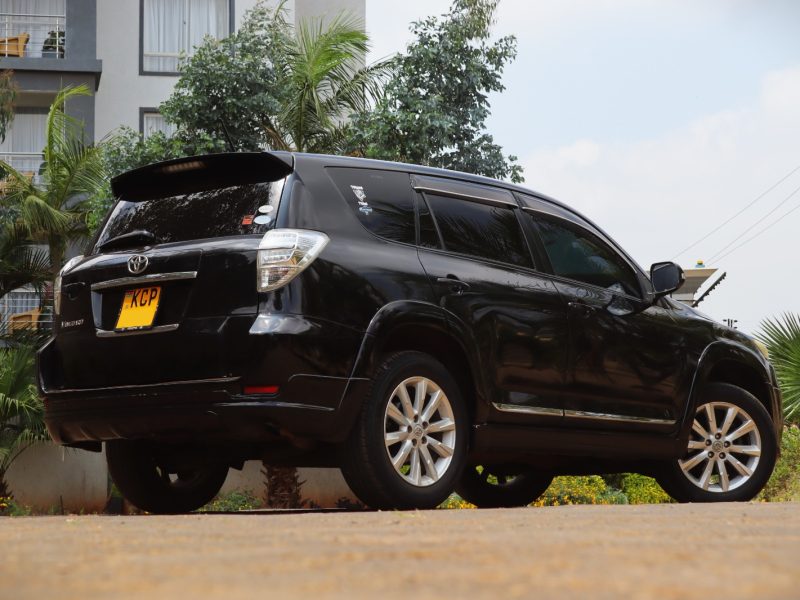 🚙 2012 TOYOTA VANGUARD – BLACK | RELIABLE SUV • SPACIOUS • PRACTICAL FAMILY CAR