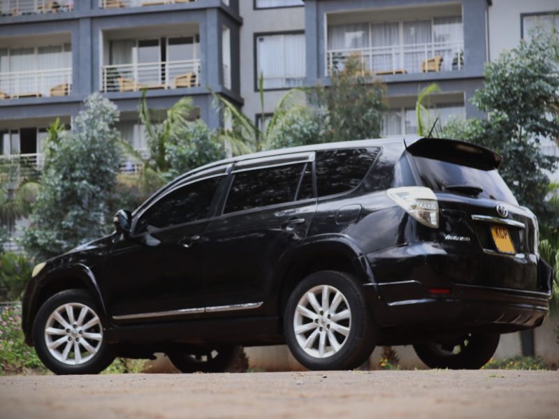 🚙 2012 TOYOTA VANGUARD – BLACK | RELIABLE SUV • SPACIOUS • PRACTICAL FAMILY CAR