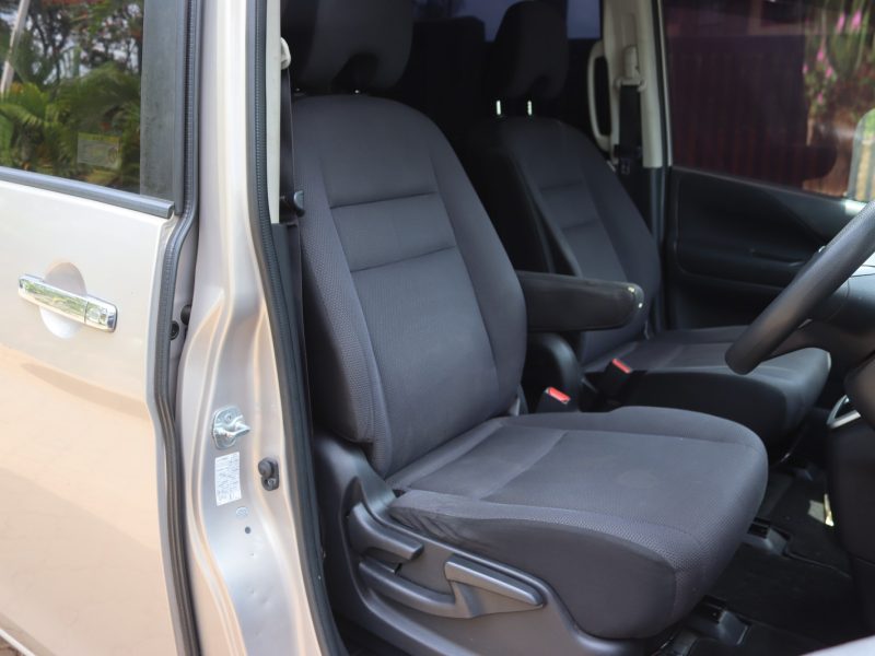 🚐 2017 NISSAN SERENA S-HYBRID – BROWN | 2000CC PETROL • FAMILY MINIVAN • SPACIOUS • FUEL EFFICIENT