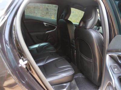 🚗 2016 VOLVO V40 T5 R-DESIGN – SPORT HATCHBACK • 2000CC PETROL • TURBO PERFORMANCE