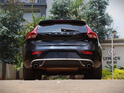 🚗 2016 VOLVO V40 T5 R-DESIGN – SPORT HATCHBACK • 2000CC PETROL • TURBO PERFORMANCE