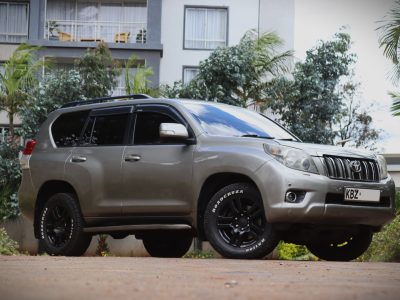 🚙 2010 TOYOTA LAND CRUISER PRADO – BROWN | 2700CC DIESEL • 4x4 • FULL-SIZE LUXURY SUV