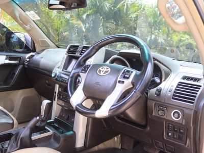 🚙 2010 TOYOTA LAND CRUISER PRADO – BROWN | 2700CC DIESEL • 4x4 • FULL-SIZE LUXURY SUV