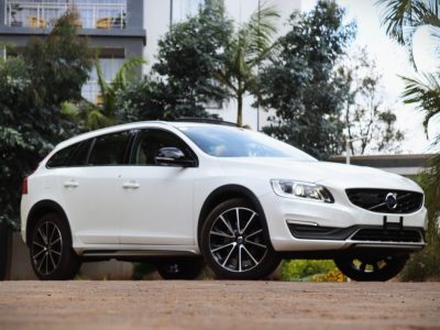 🚗 2018 VOLVO V60 CROSS COUNTRY – 2000CC PETROL TURBO • AWD • LUXURY WAGON