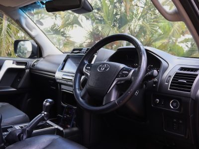2018 TOYOTA LAND CRUISER PRADO TX – 2700CC PETROL • 4X4 • 7 SEATER SUV