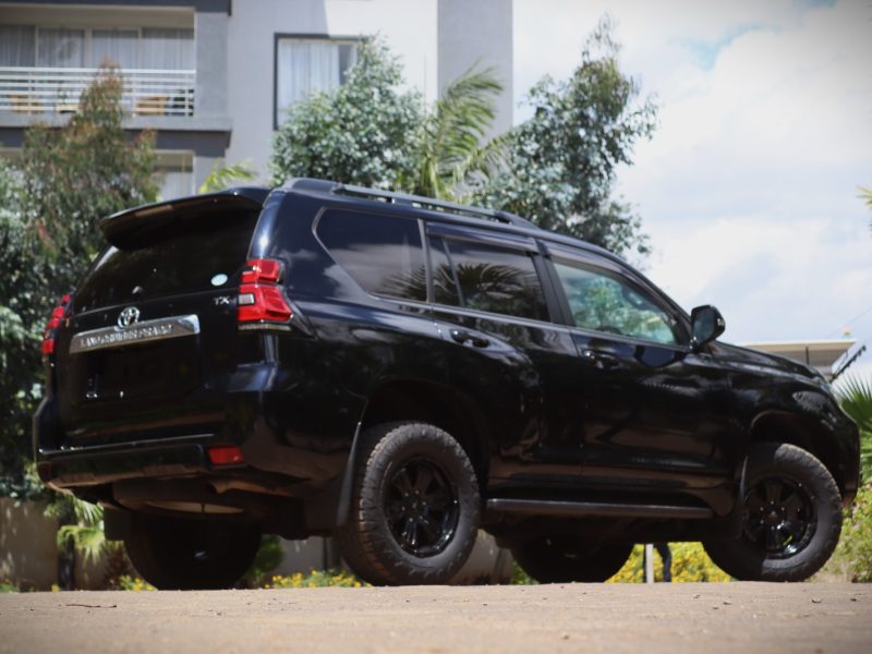 2018 TOYOTA LAND CRUISER PRADO TX – 2700CC PETROL • 4X4 • 7 SEATER SUV