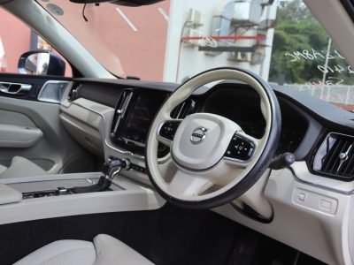 🚗 2020 VOLVO XC60 D4 INSCRIPTION – 2000CC DIESEL TURBO • BOWERS & WILKINS • SUNROOF
