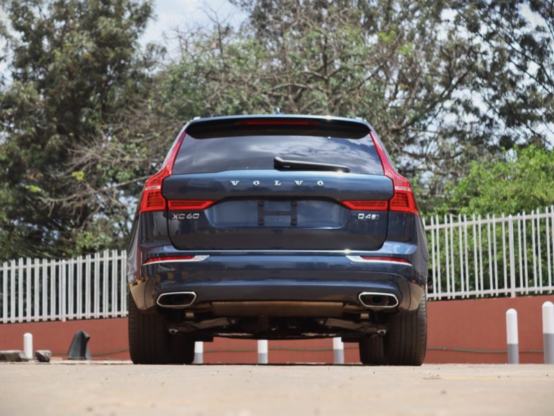 🚗 2020 VOLVO XC60 D4 INSCRIPTION – BLUE • 2000CC DIESEL • BOWERS & WILKINS • MASSAGE SEATS