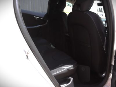 🚗 2020 VOLVO V40 D4 – WHITE • 2000CC DIESEL • PREMIUM HATCHBACK