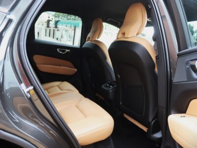 🚗 2020 VOLVO XC60 T5 NEW MODEL – ELEGANT GREEN • 2000CC PETROL TURBO • LUXURY SUV
