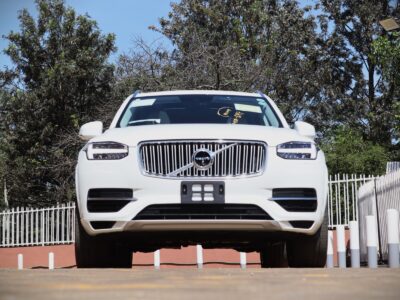 🚗 2019 VOLVO XC90 T8 INSCRIPTION – ELEGANT WHITE • 2000CC TWIN-CHARGED PLUG-IN HYBRID • ULTRA-LUXURY 7-SEATER SUV