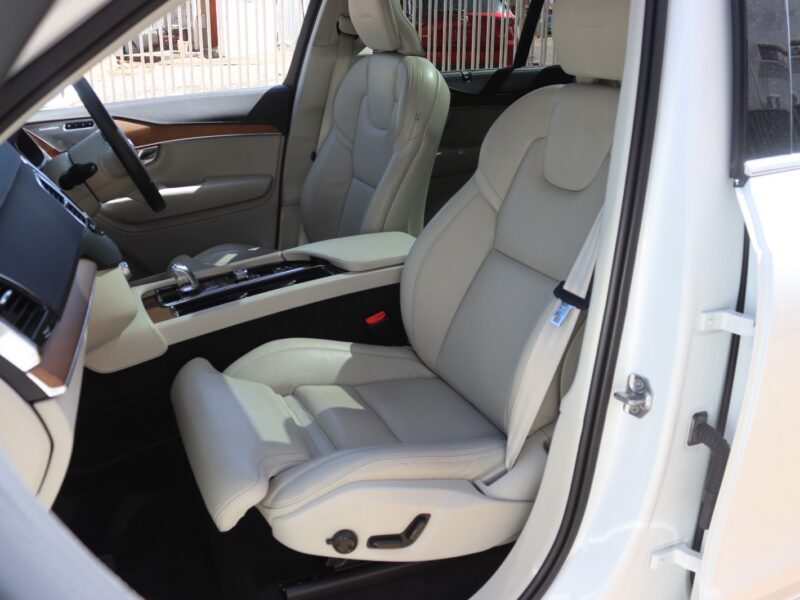 🚗 2019 VOLVO XC90 T8 INSCRIPTION – ELEGANT WHITE • 2000CC TWIN-CHARGED PLUG-IN HYBRID • ULTRA-LUXURY 7-SEATER SUV