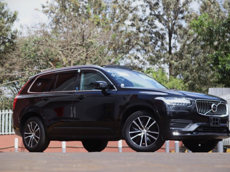 2020 VOLVO XC90 B5 – BLACK • 2000CC MILD HYBRID PETROL TURBO • EXECUTIVE LUXURY SUV