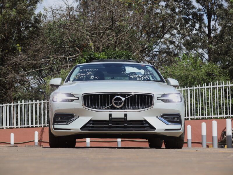 🚗 2020 VOLVO S60 T5 INSCRIPTION – ELEGANT BRONZE • 2000CC PETROL TURBO • EXECUTIVE LUXURY SEDAN